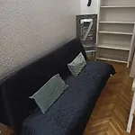 Unique Near Charles Bridge شقة *